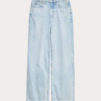 M&S Boyfriend Mid Rise Ankle Grazer Jeans Light Indigo