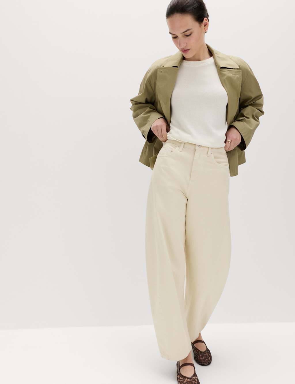 M&S Mid Rise Barrel Jeans Ecru