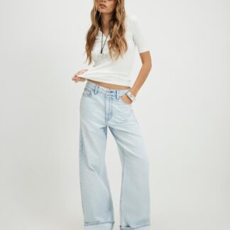 River Island High Waisted Straight Leg Turn Up Jeans Light Blue